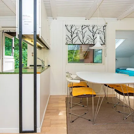 Tranquil Lakeside Retreat In Ry-by Traum