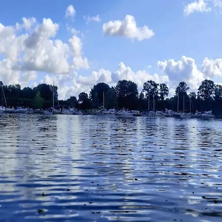 Tranquil Lakeside Retreat In Ry-by Traum *