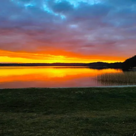 Tranquil Lakeside Retreat In Ry-by Traum Σπίτι διακοπών Ry