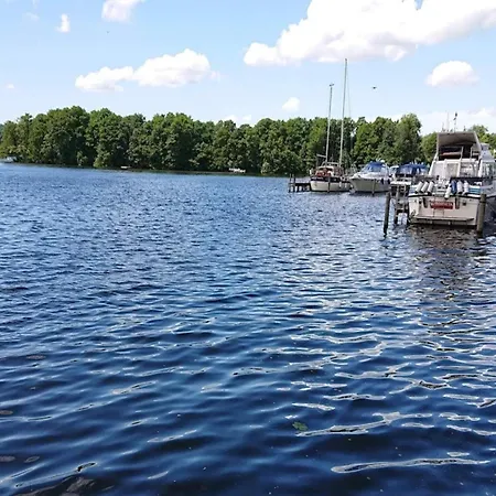 Tranquil Lakeside Retreat In Ry-by Traum *