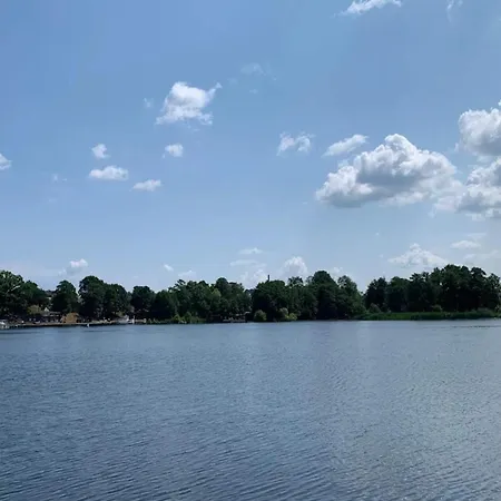 Tranquil Lakeside Retreat In Ry-by Traum Σπίτι διακοπών