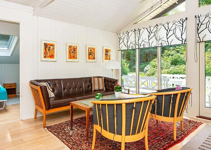 Tranquil Lakeside Retreat In Ry-by Traum بيت للعطل Ry